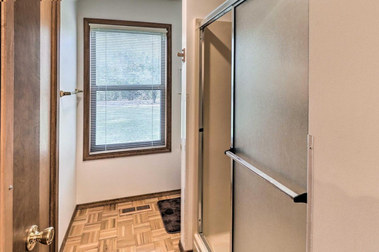 Private Norfork Home With Decks And River Access! Kültér fotó